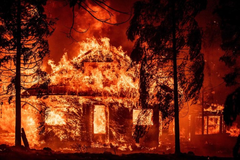 Terrific Dixie Fire flare up in Plumas Province – California